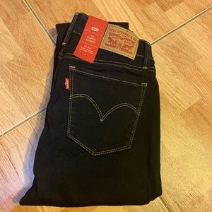 🎉NWT🎉 Dark Blue 710 Levi Jeans